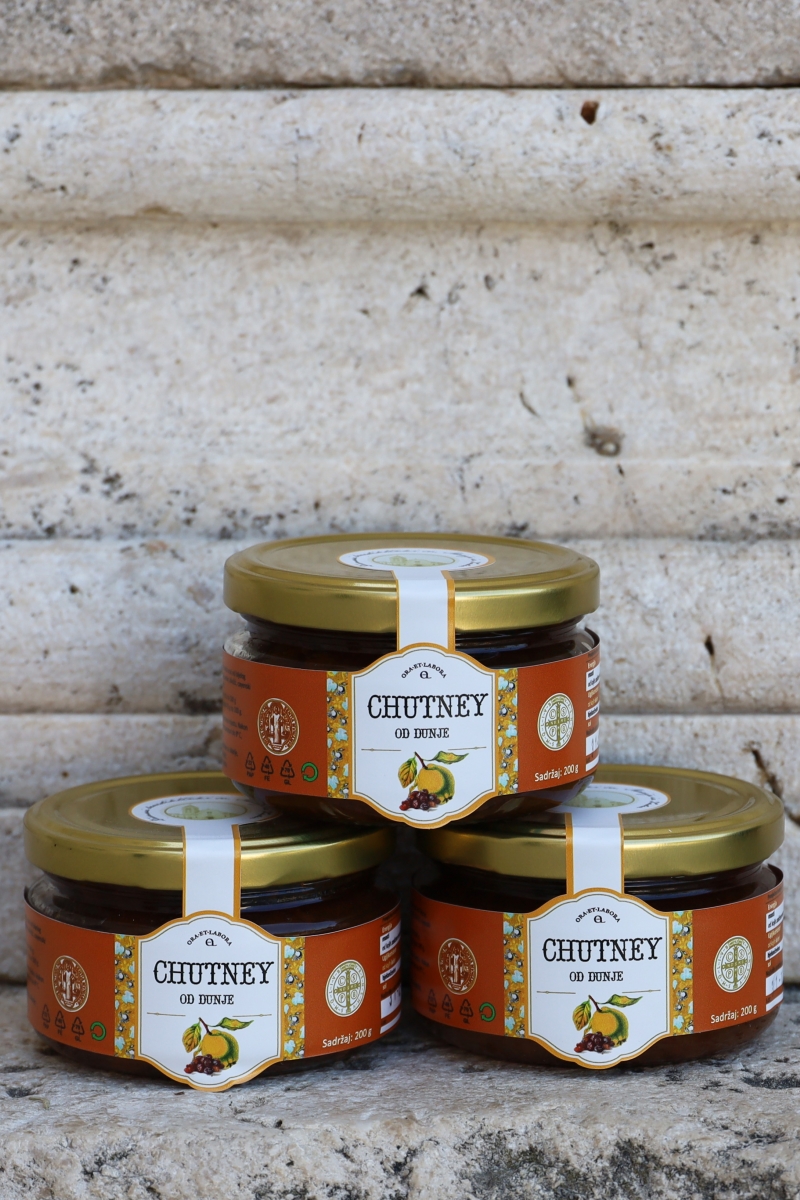 Suveniri-chutney-od-dunje