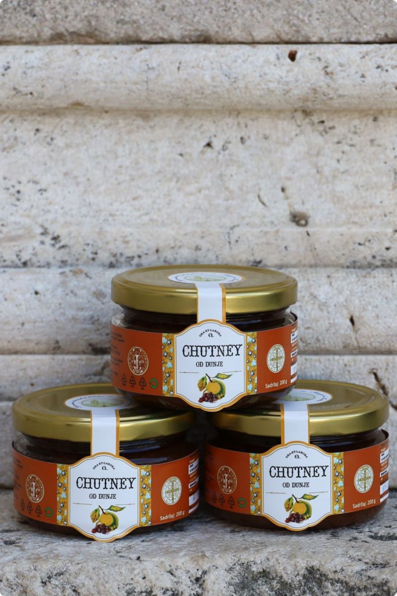Suveniri-chutney-od-dunje